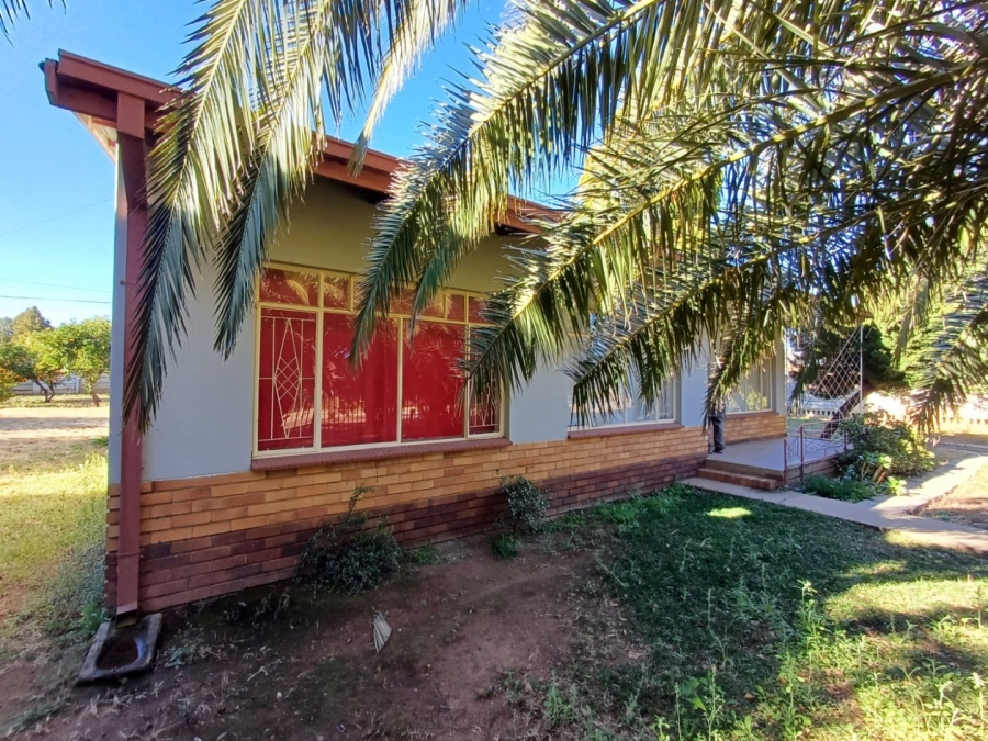 3 Bedroom Property for Sale in Roosheuwel North West